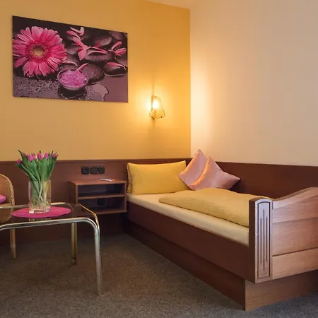 Zur Post Apartamento Büchlberg